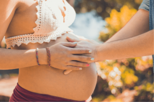 Hypnobirthing: Der Geheimtipp für eine natürliche & schmerzarme Geburt Hypnobirthing:
Der Geheimtipp für
eine natürliche &
schmerzarme
Geburt